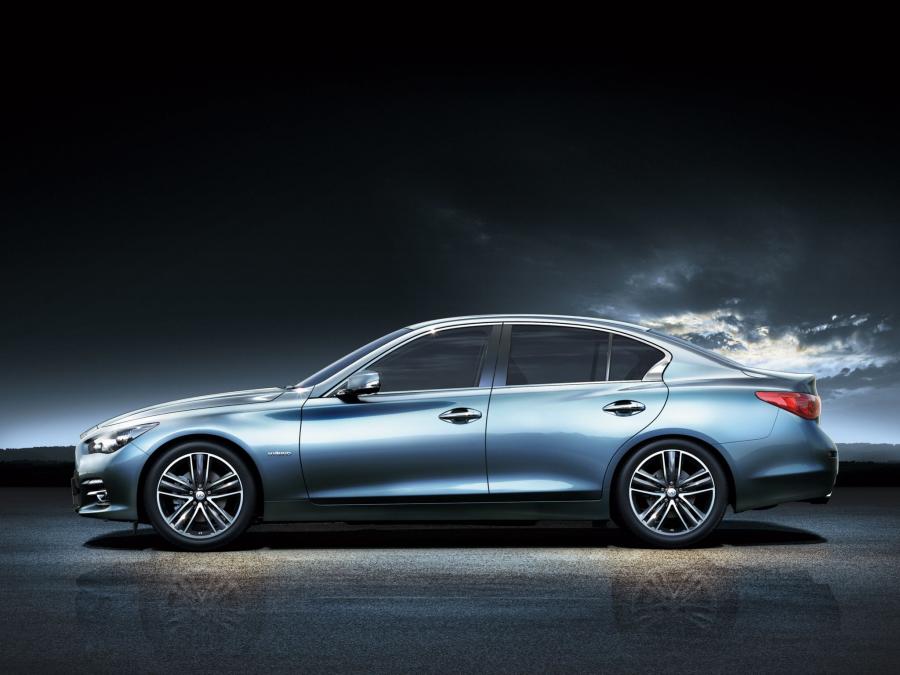  Infiniti Skyline Hybrid 2014 года  (фото 2 из 11)
